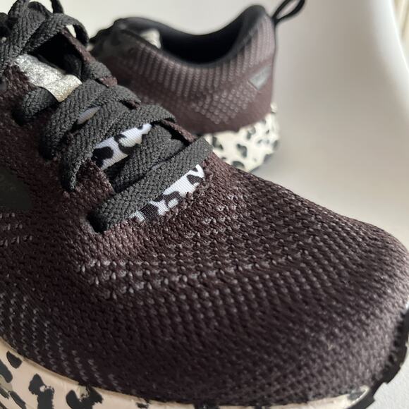 Brooks Revel 5 Women's Black Leopard Running Shoes Size 7.5 - Picture 9 of 13